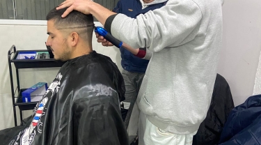 Aulas Práticas - Curso: CORTE DE CABELO MASCULINO COM TÉCNICAS DE BARBEARIA